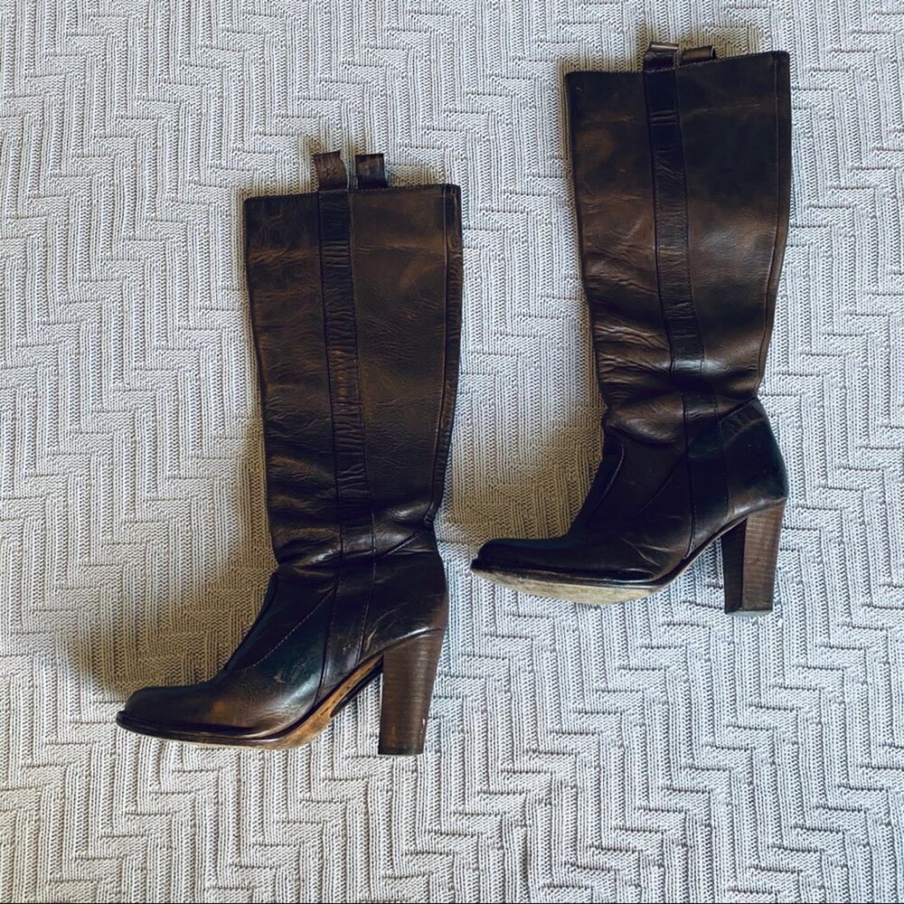 Frye brown leather villager pull on boots, size 6